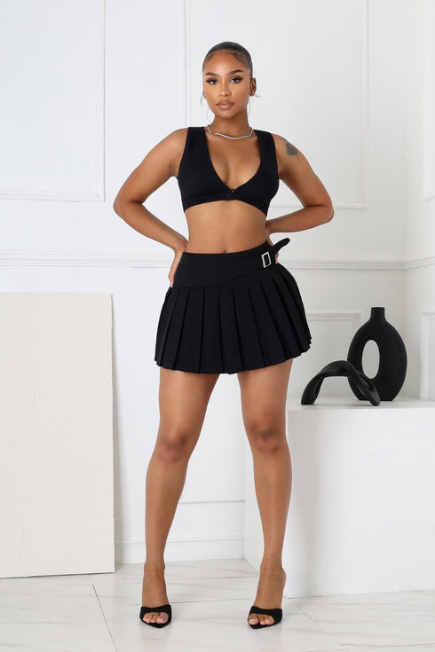 Black Current Pleated Mini Skirt