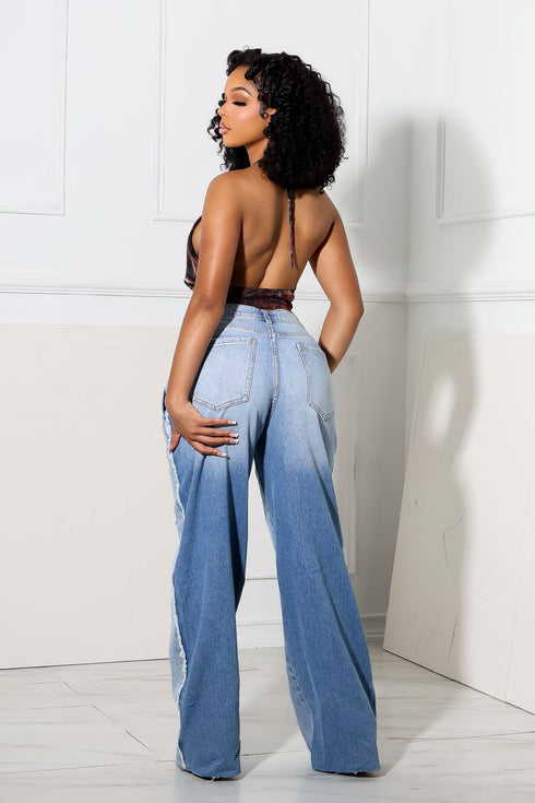 Peek Mode Mesh Print Halter Top