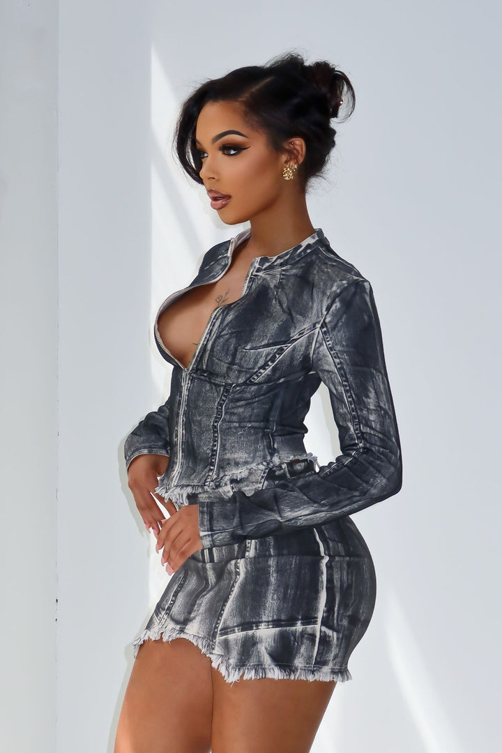 Urban Pop Airbrushed Zip Up Top &amp; Skirt SET