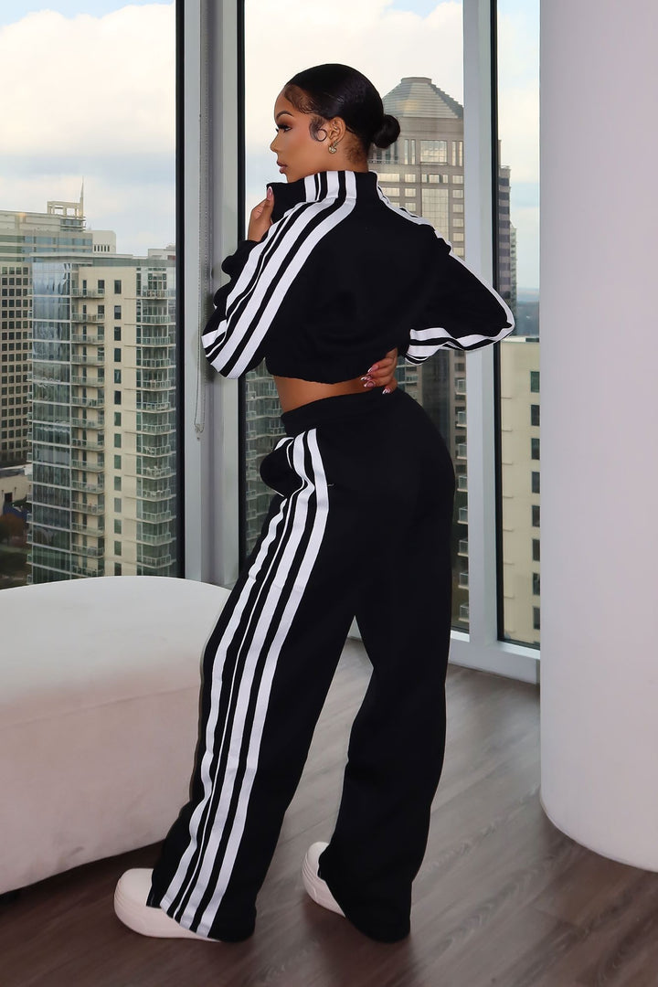Chill Motion Striped Jacket &amp; Pants SET
