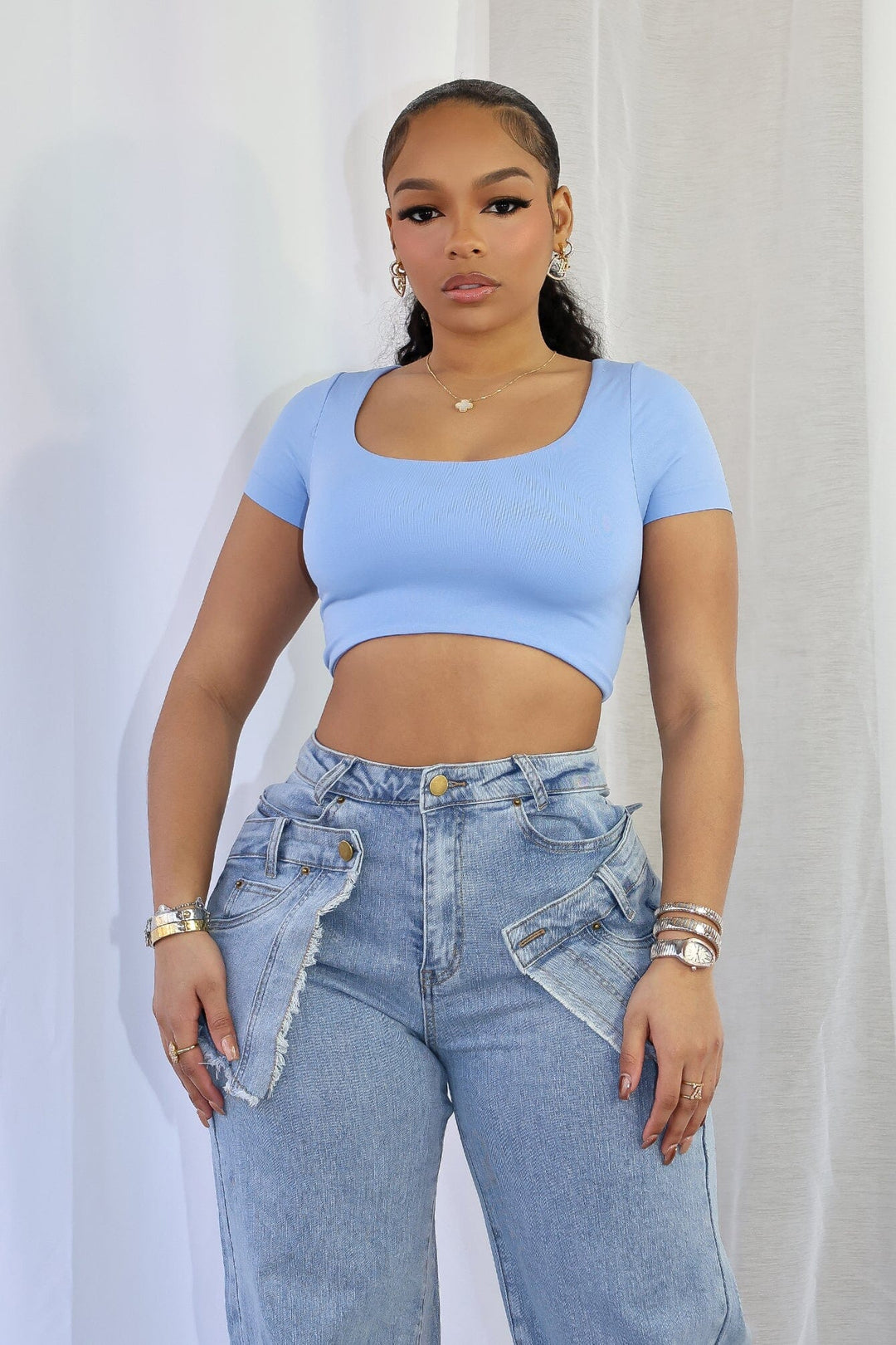 Short sleeves double layered cropped top featuring wide scoop neck