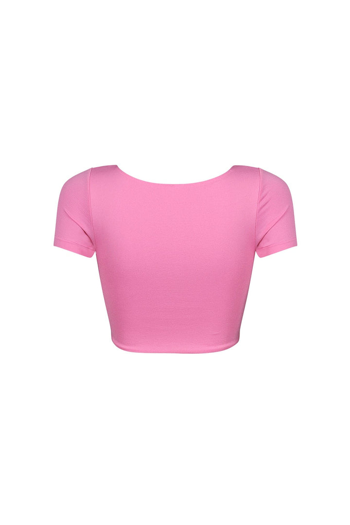 Short sleeves double layered cropped top featuring wide scoop neck