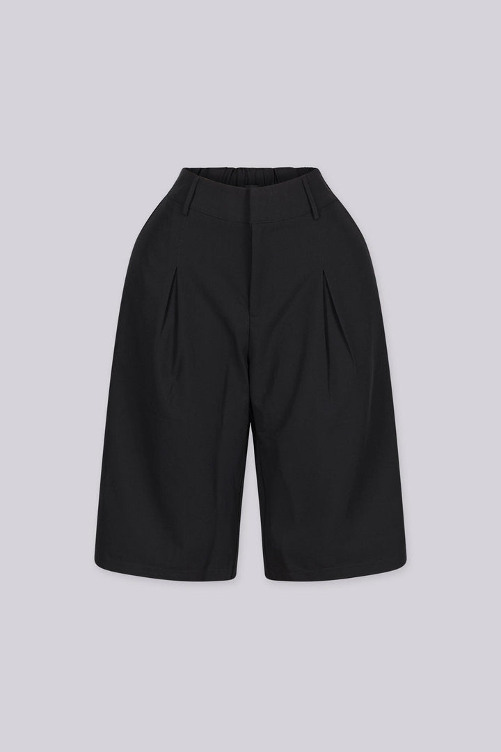 Pleated wide leg high waisted fit bermuda shorts