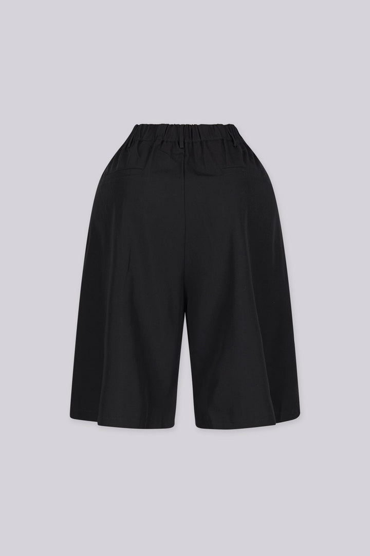 Pleated wide leg high waisted fit bermuda shorts