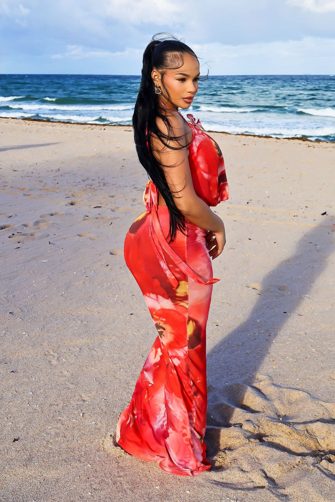 Floral print halter maxi dress with 3D tropical applique at the front neck featuring teardrop keyhole cutout detailing
