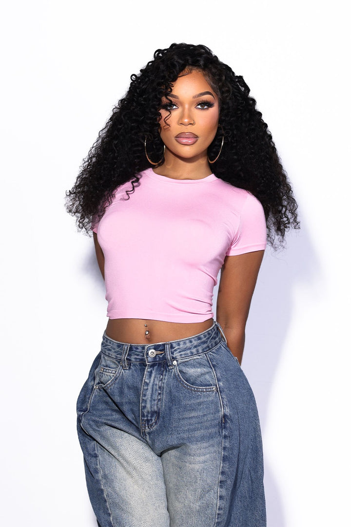 EDGEBYKS - Crew neckline seamless short sleeve crop top t shirt with ribbed hem and cuffs