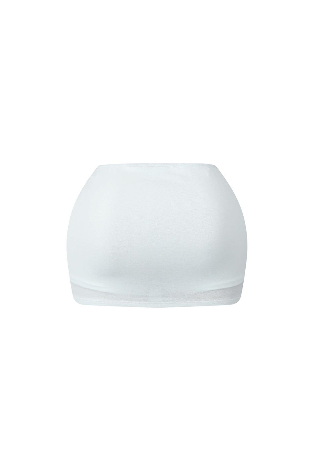 Low rise mini skirt featuring double lining for a tight fit
Attached inner shorts