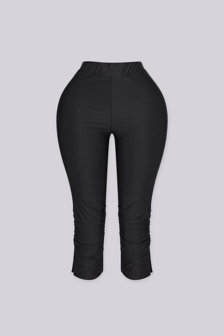High waist capri pants with side ruched detail and side slit, Nylon elastic material, Slip on closure