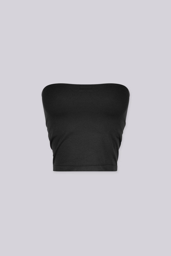 Smooth strapless straight neckline tube top, Slip on closure