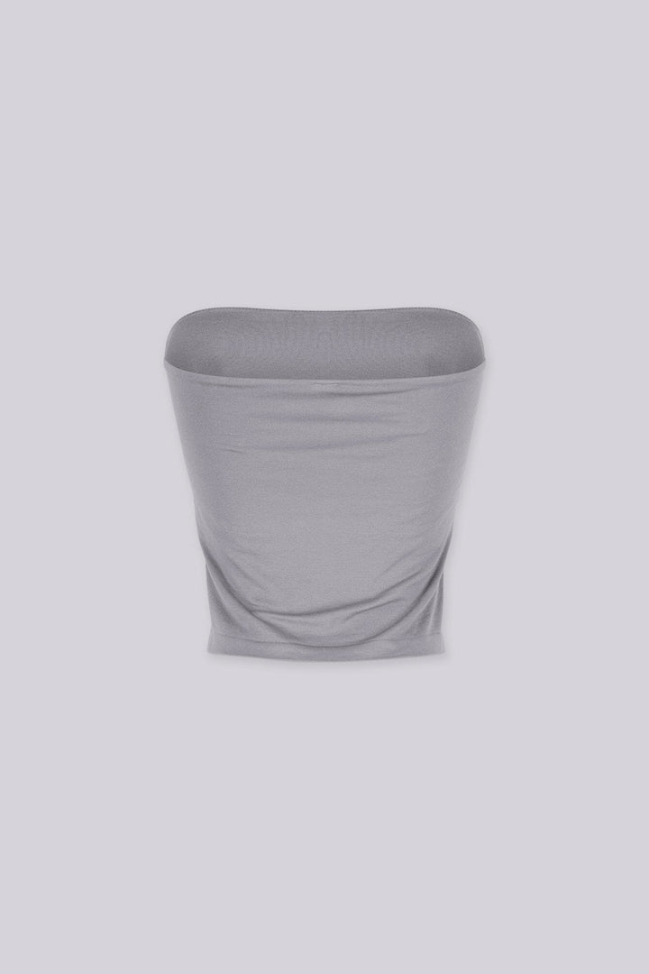 Smooth strapless straight neckline tube top, Slip on closure