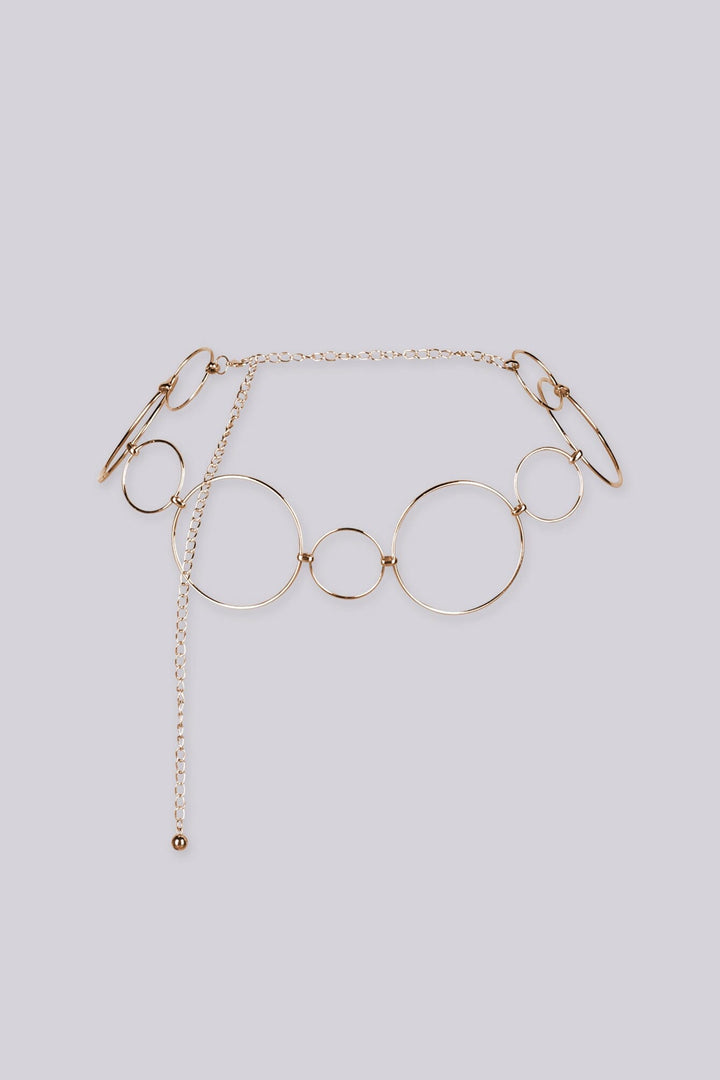 Statement bracelet featuring a series of interlocking metal circles in varying sizes